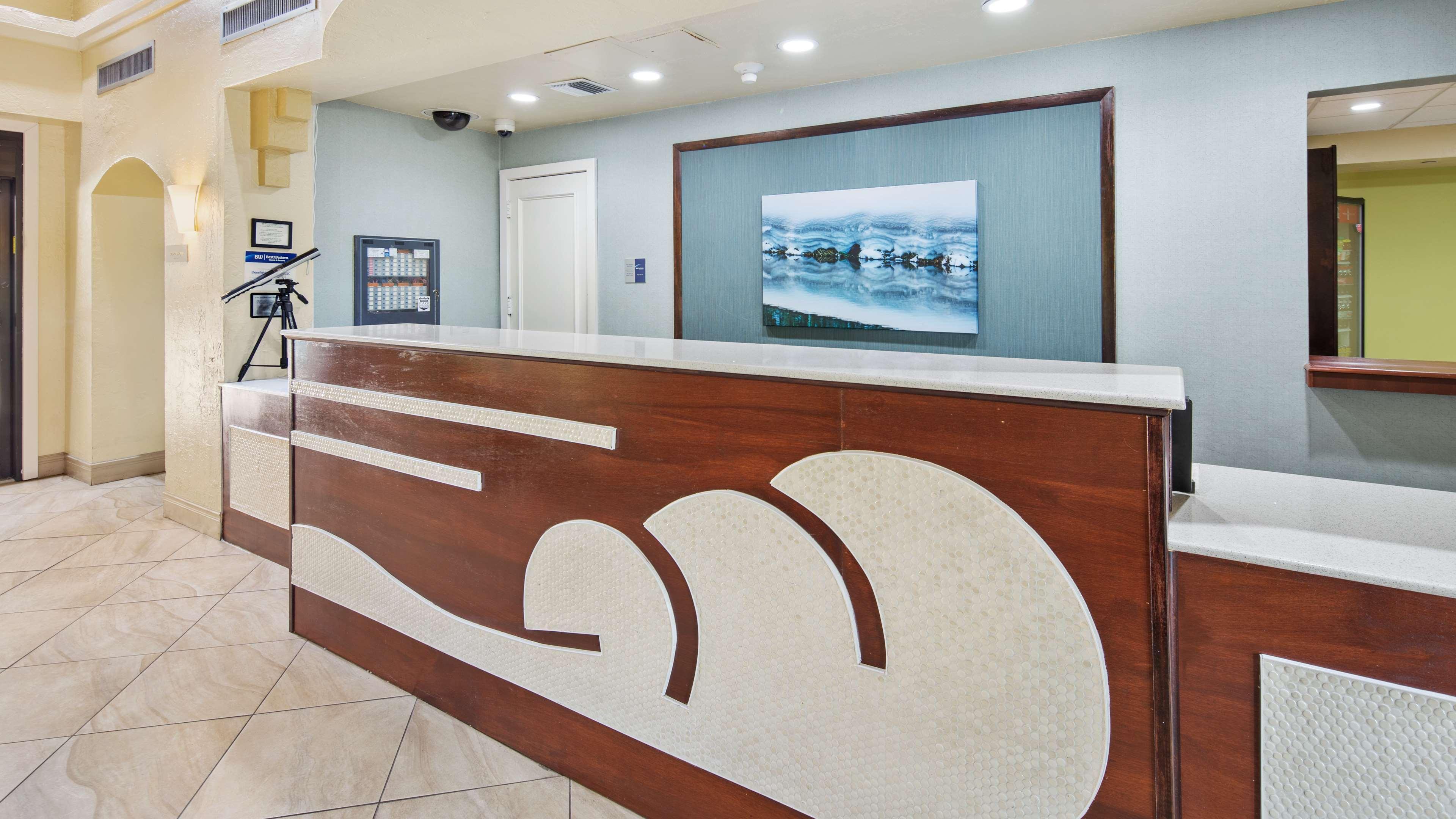 Best Western Plus Deerfield Beach Hotel & Suites Екстер'єр фото